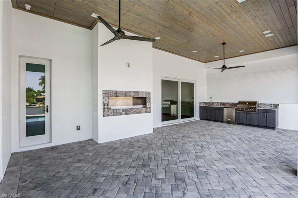 MARCO BEACH - Residential