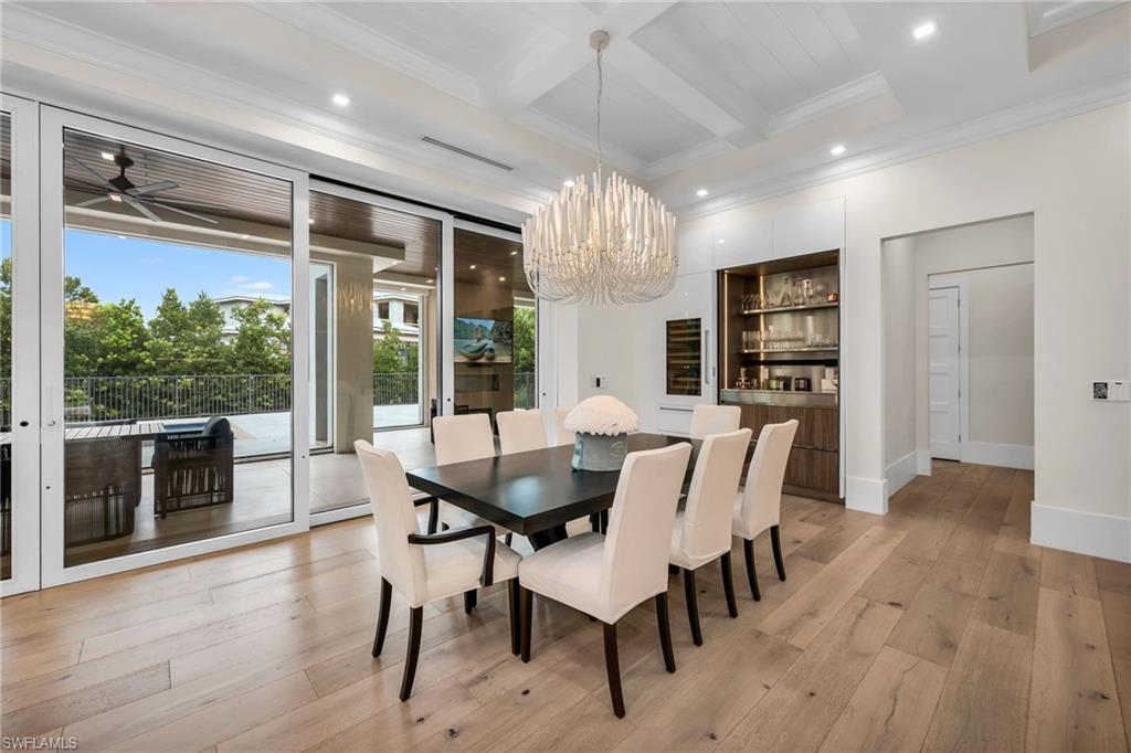 MOORINGS - Residential