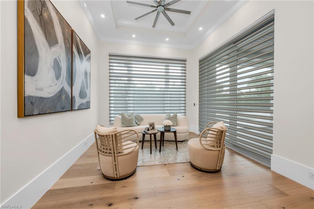 MOORINGS - Residential