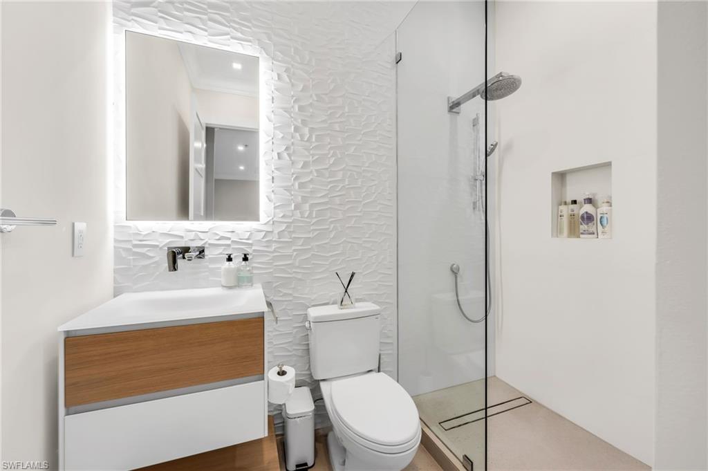 MOORINGS - Residential