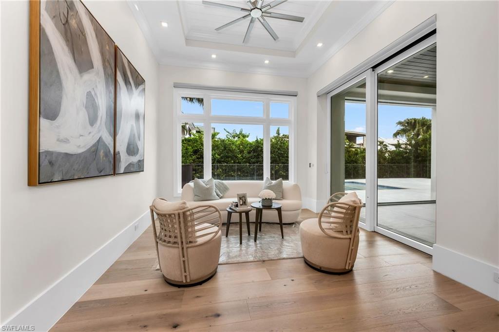 MOORINGS - Residential