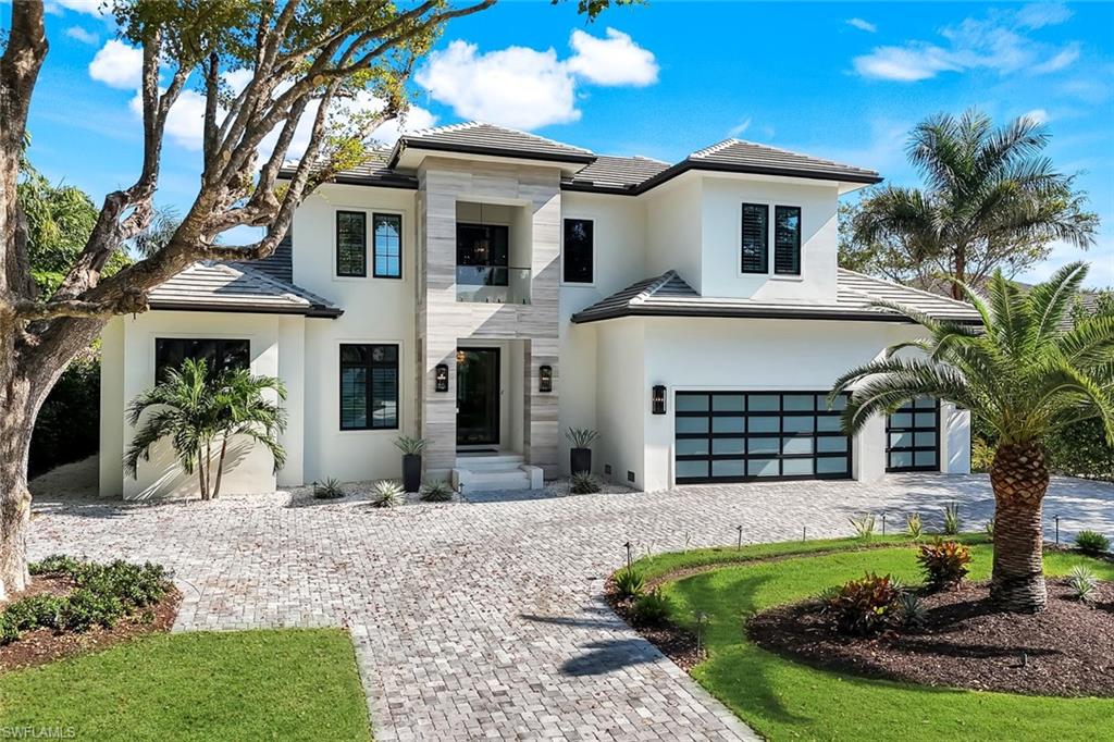 MOORINGS - Residential