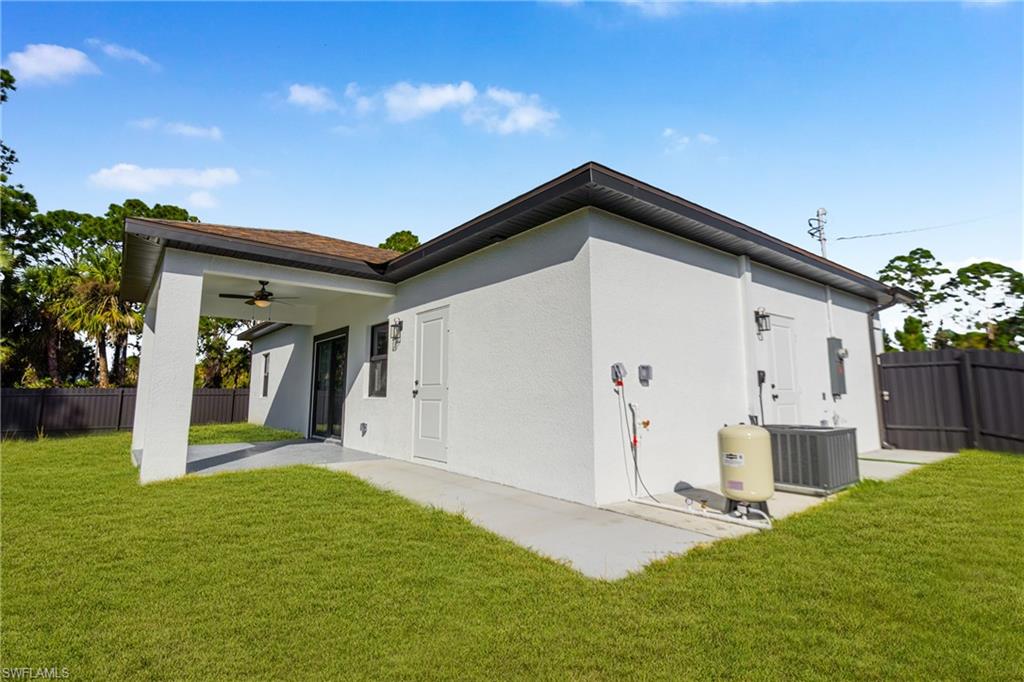 LEHIGH ACRES - Residential