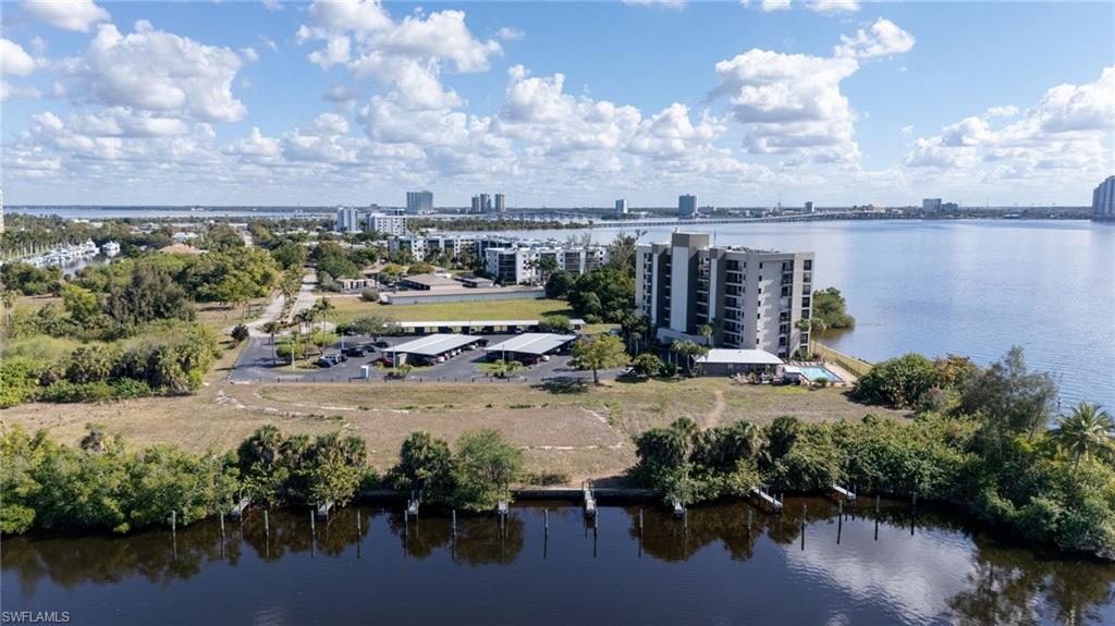 MOORINGS POINT CONDO - Residential