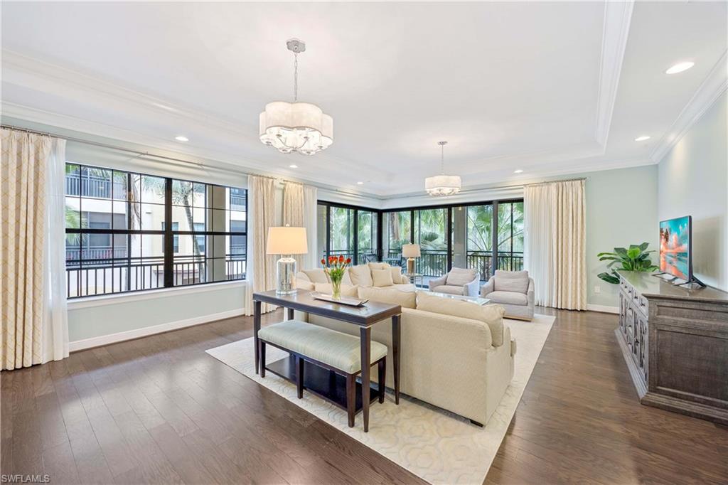 2745 Tiburon BLVD E 102