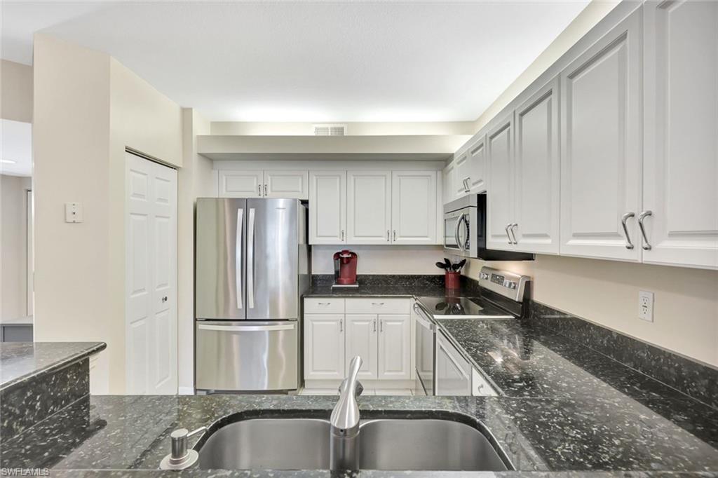 LIGHTHOUSE BAY - Residential