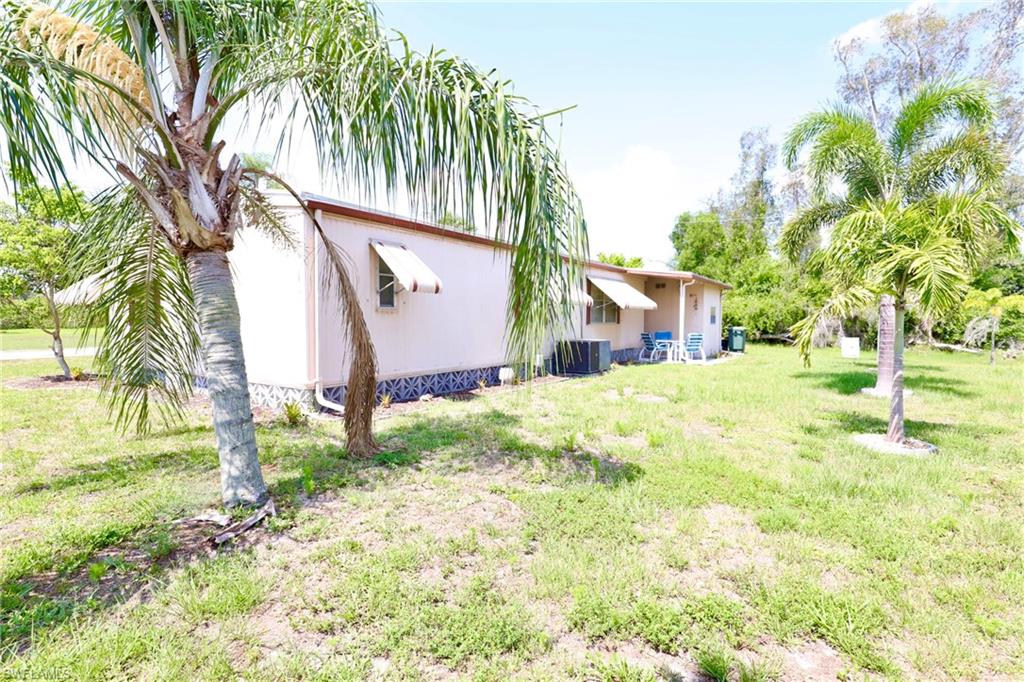 LAUREL ESTATES MOBILE HOME VIL - Residential