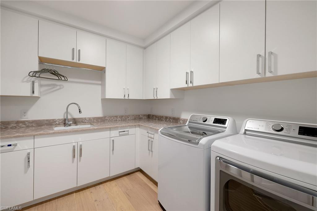 QUATTRO AT NAPLES SQUARE - Residential