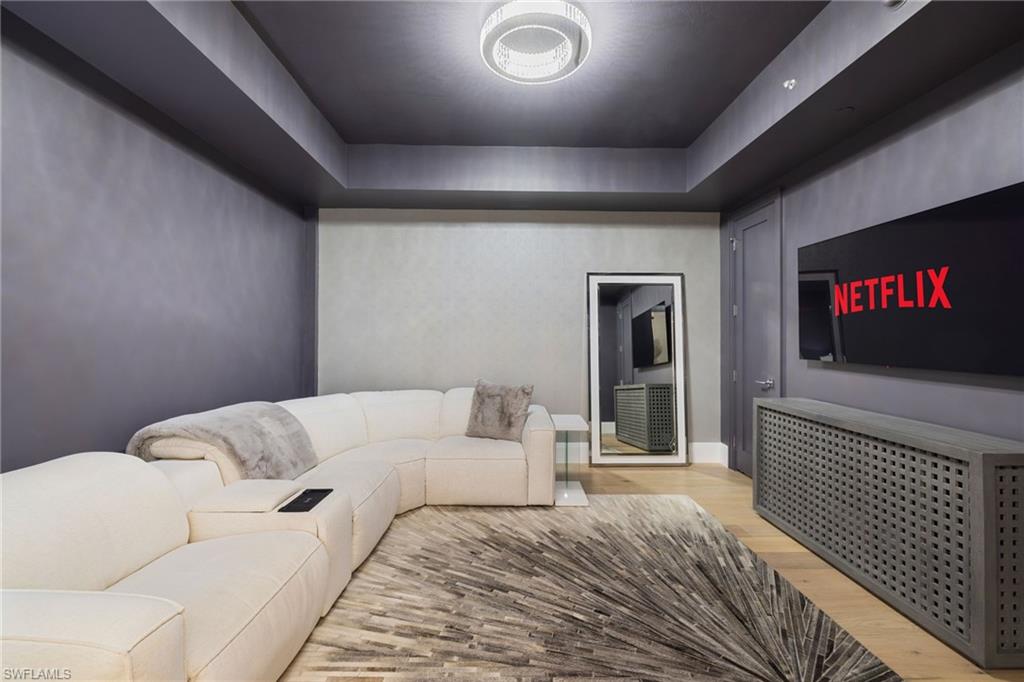 QUATTRO AT NAPLES SQUARE - Residential