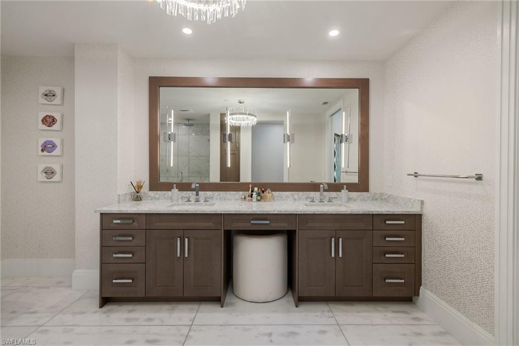 QUATTRO AT NAPLES SQUARE - Residential