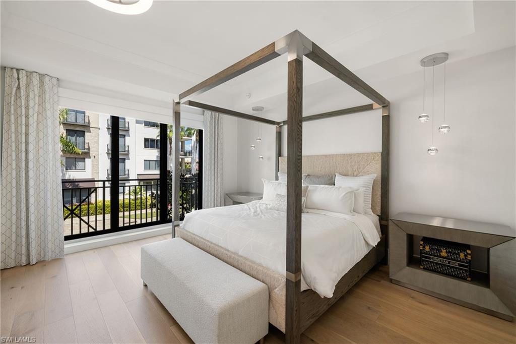 QUATTRO AT NAPLES SQUARE - Residential