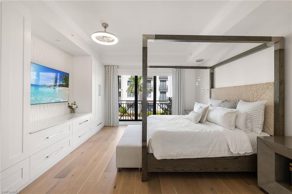 QUATTRO AT NAPLES SQUARE - Residential