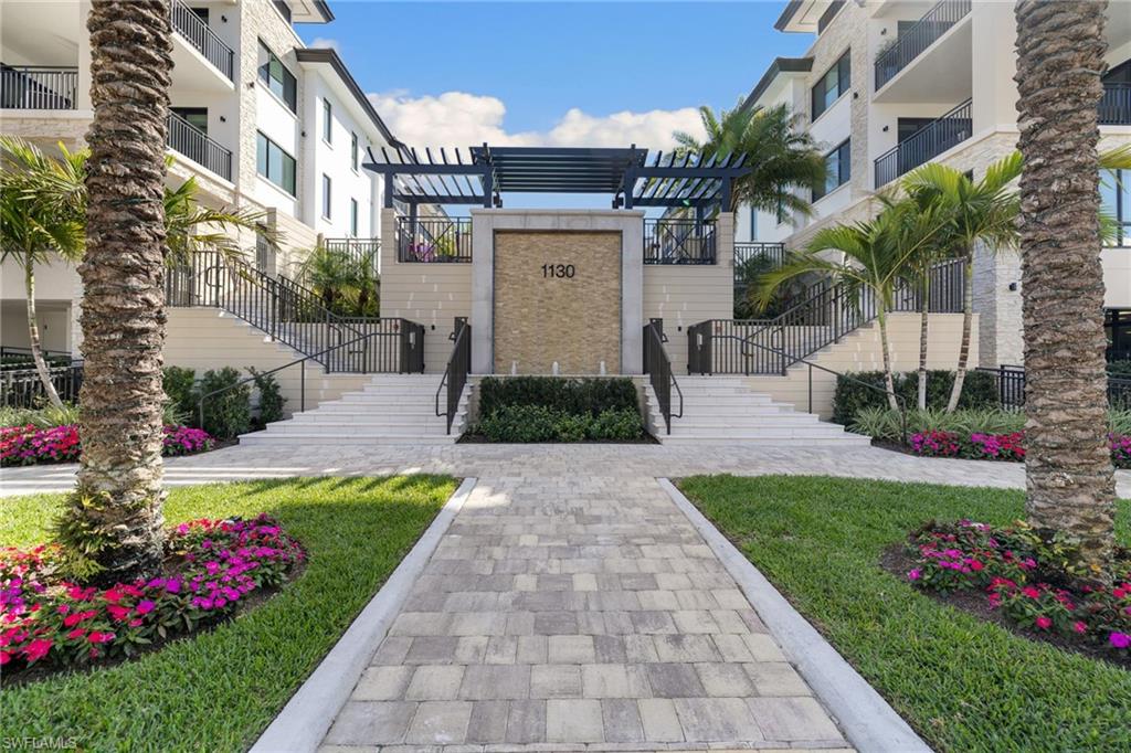 QUATTRO AT NAPLES SQUARE - Residential