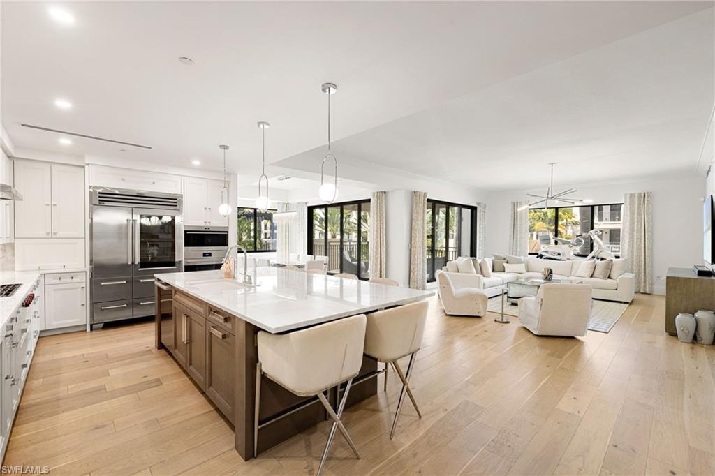 QUATTRO AT NAPLES SQUARE - Residential