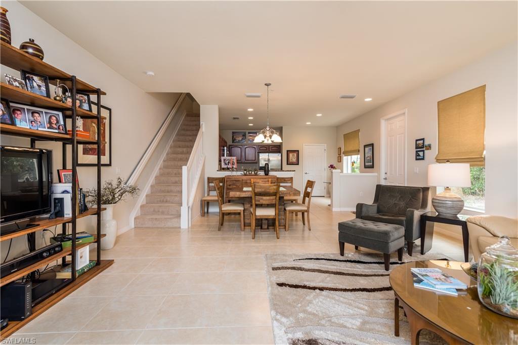 VERONA POINTE - Residential