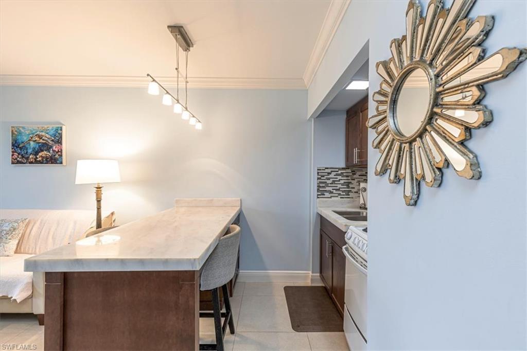 SOUTHWINDS APTS OF MARCO ISLAND - Residential