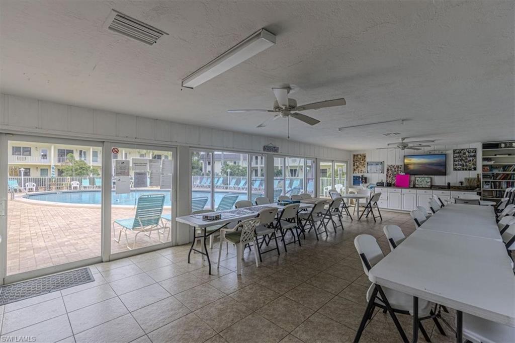 SOUTHWINDS APTS OF MARCO ISLAND - Residential