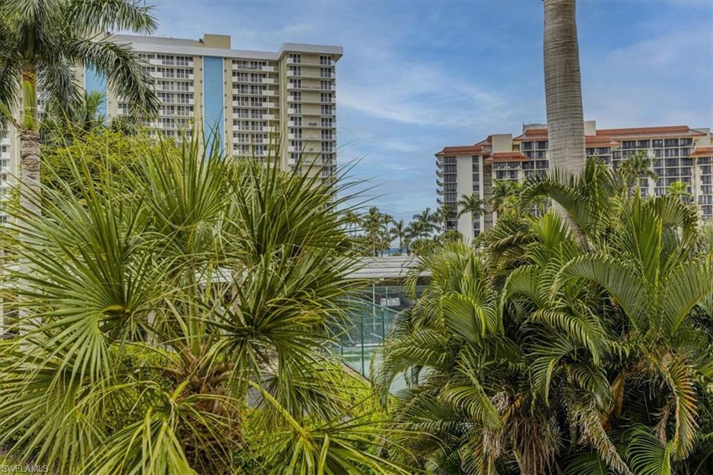 SOUTHWINDS APTS OF MARCO ISLAND - Residential