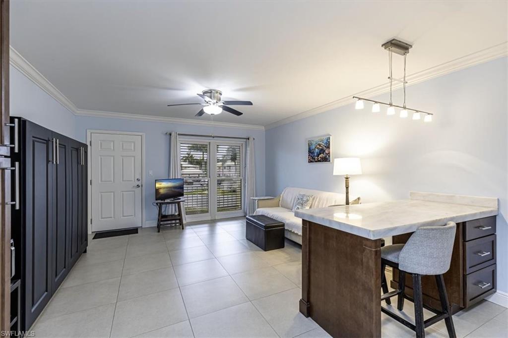 SOUTHWINDS APTS OF MARCO ISLAND - Residential