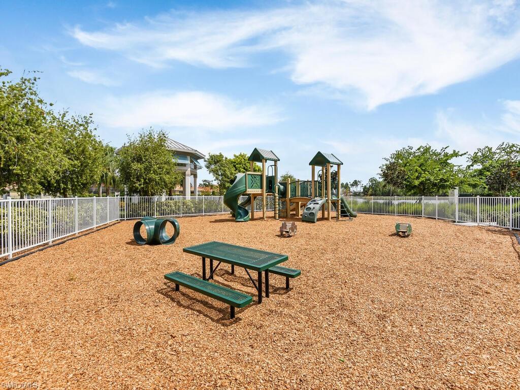 LINDSFORD - Residential