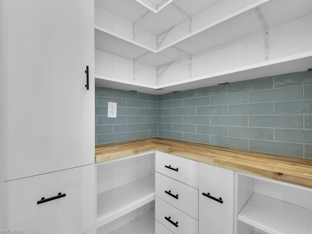 LINDSFORD - Residential