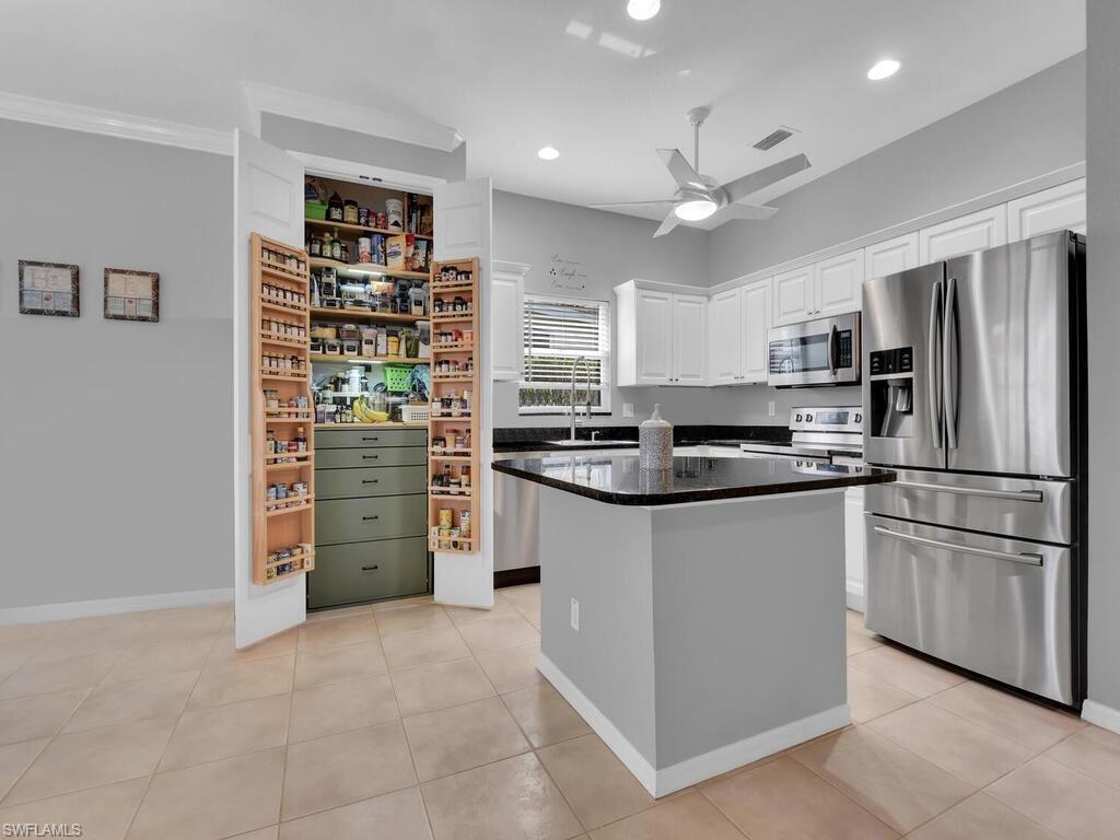 HIDDEN LAKES AT WOODS EDGE - Residential