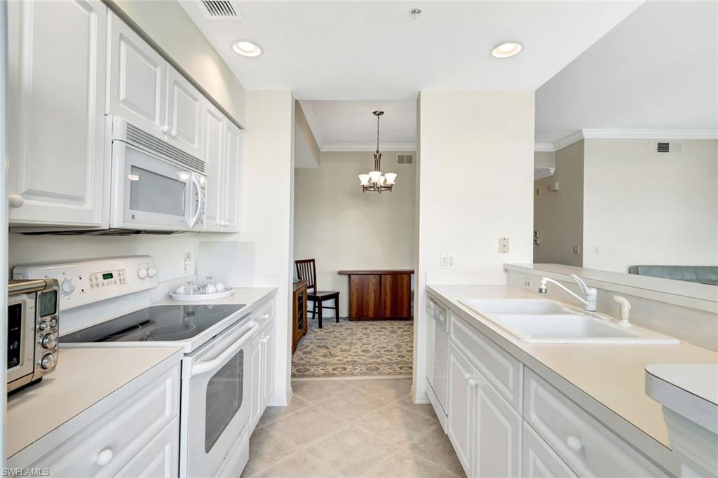 HERITAGE POINTE - Residential