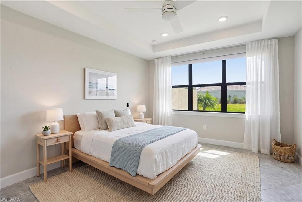 ESPLANADE LAKE CLUB - Residential