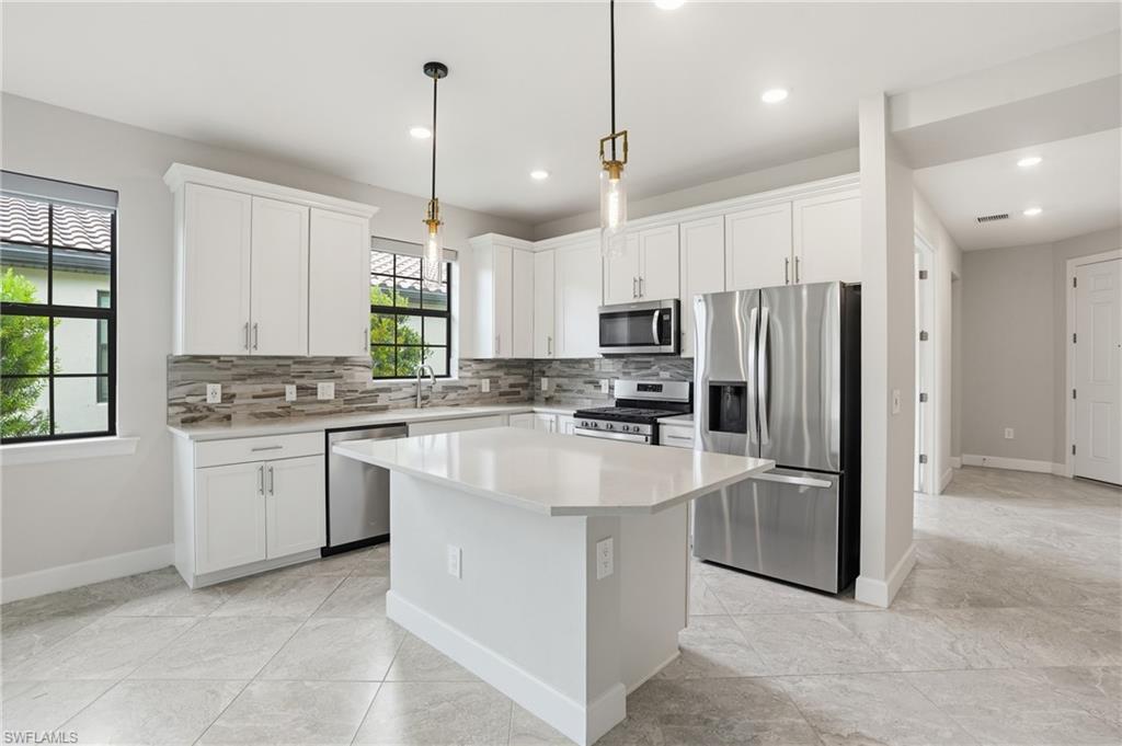 ESPLANADE LAKE CLUB - Residential