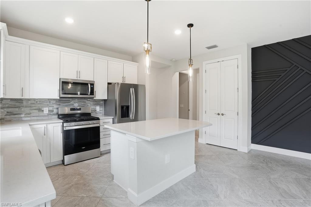 ESPLANADE LAKE CLUB - Residential