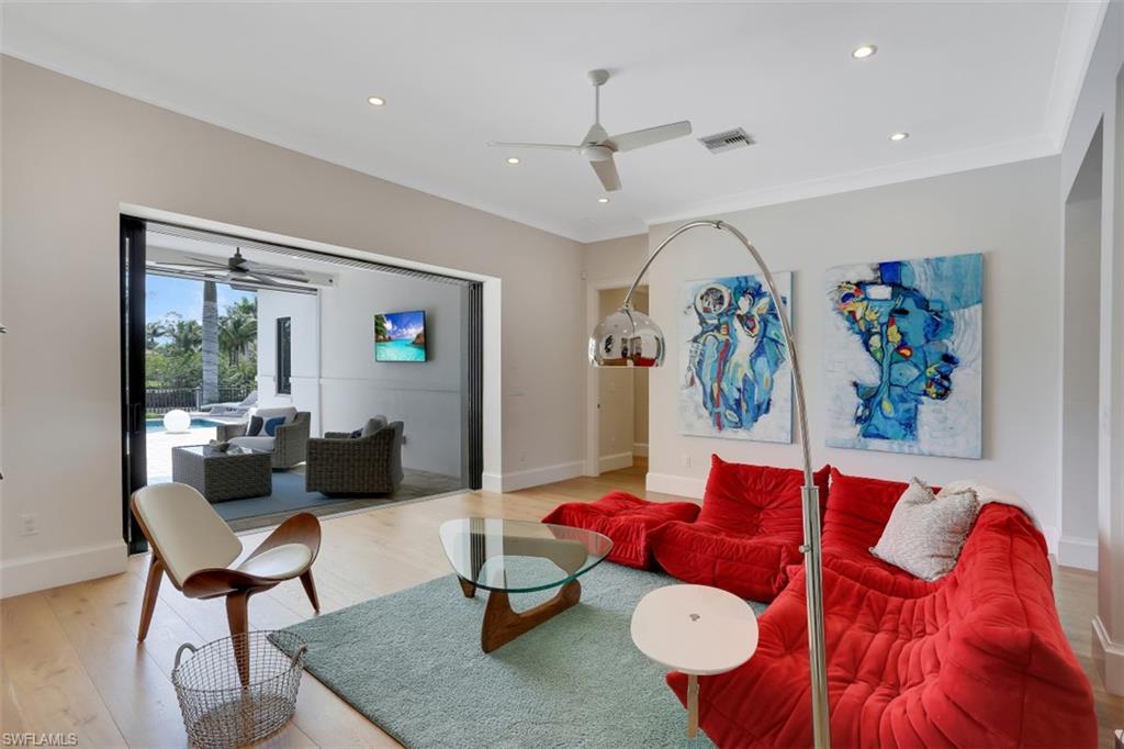 LANDINGS AT BEARS PAW - Residential