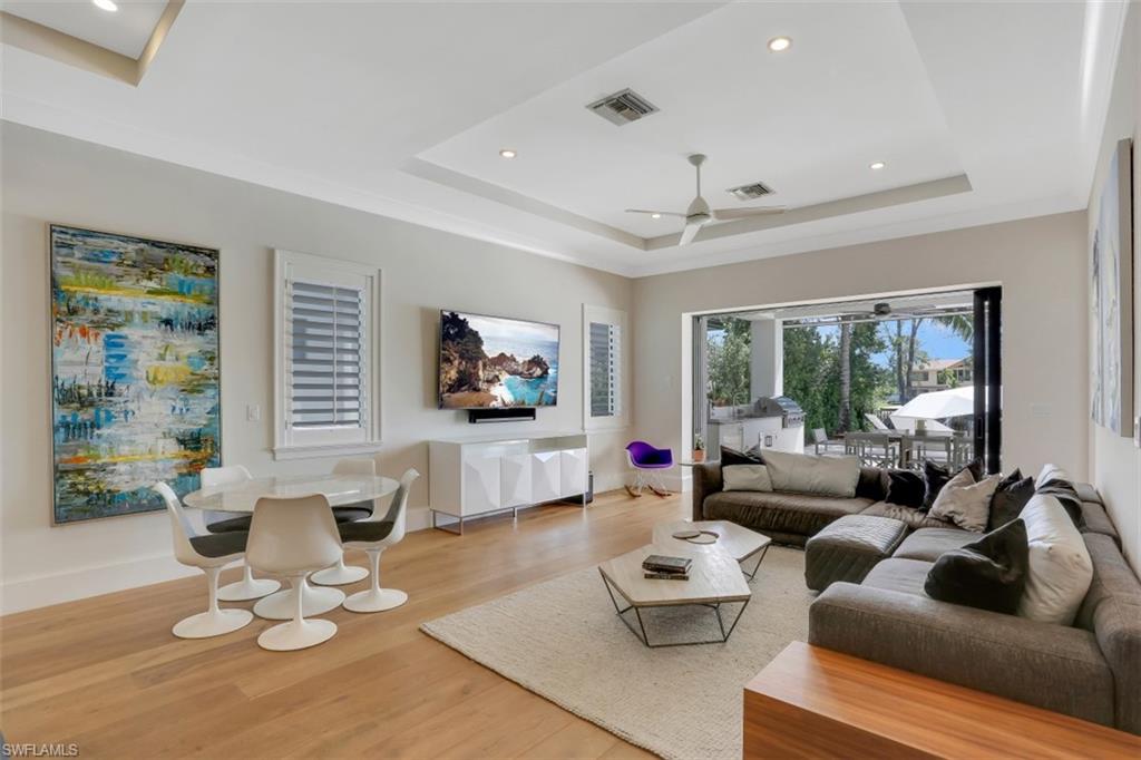 LANDINGS AT BEARS PAW - Residential