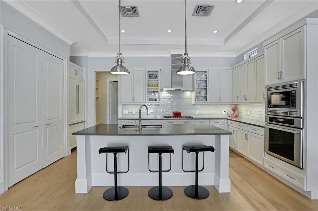 LANDINGS AT BEARS PAW - Residential