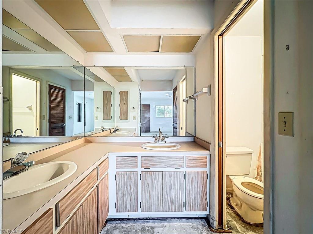 PINE ISLAND TROPICAL HOMESITES - Residential