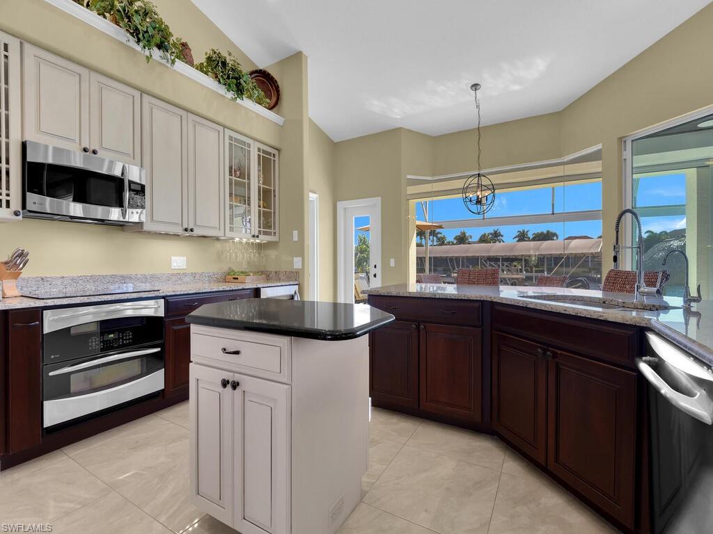 ROSE GARDEN - Residential