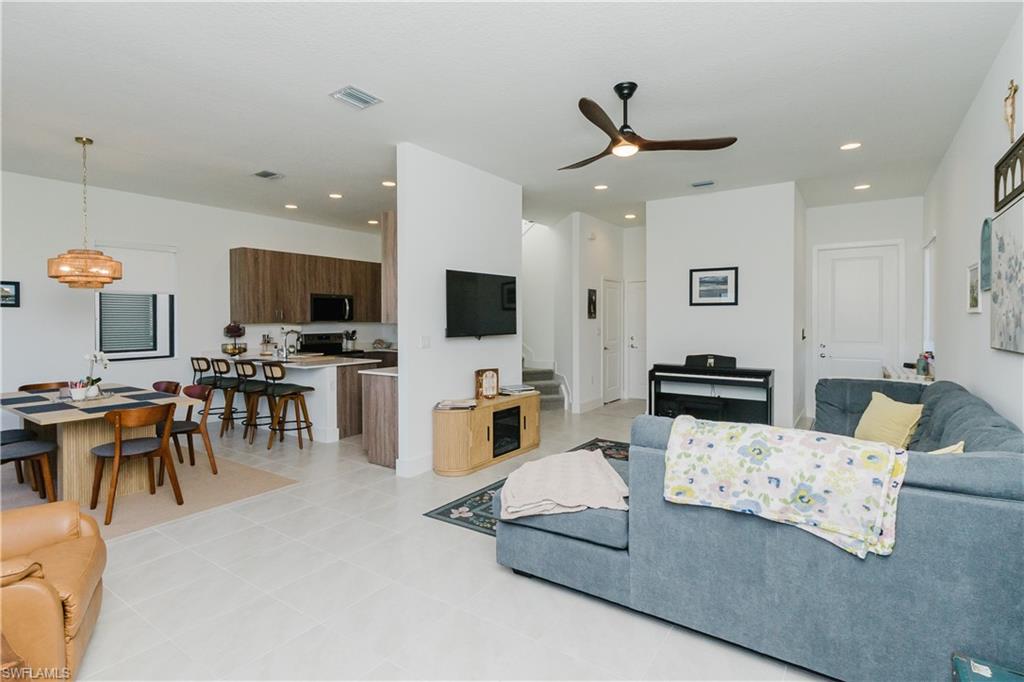 SILVERWOOD - Residential Lease