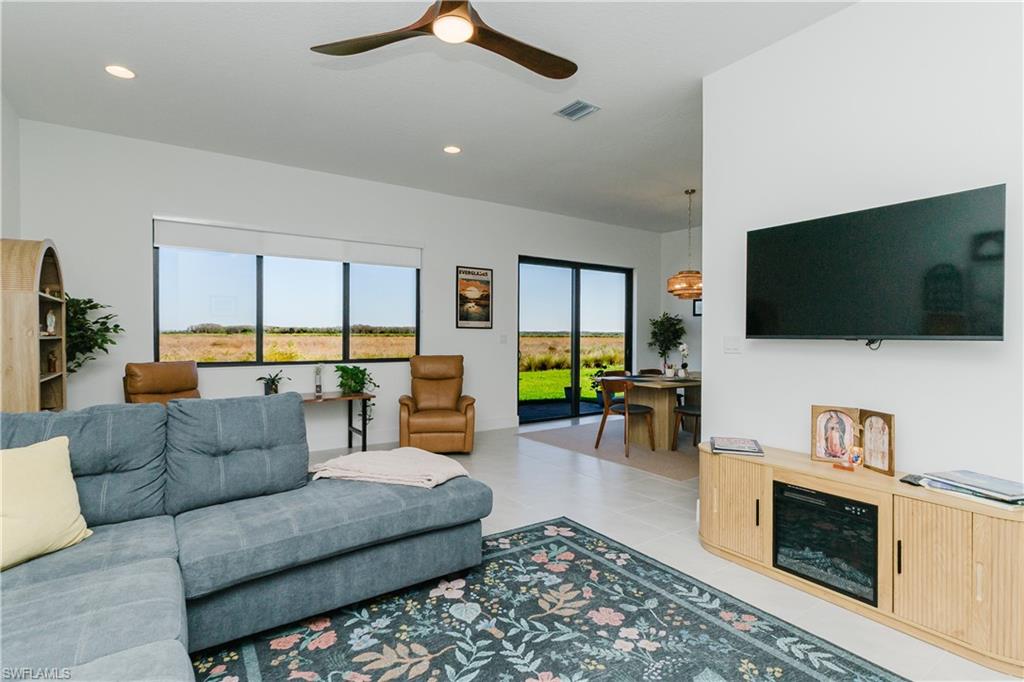 SILVERWOOD - Residential Lease