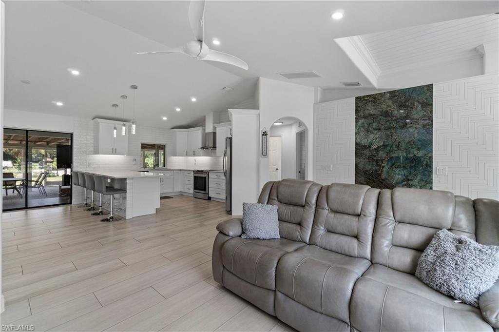 GOLDEN GATE ESTATES - Residential