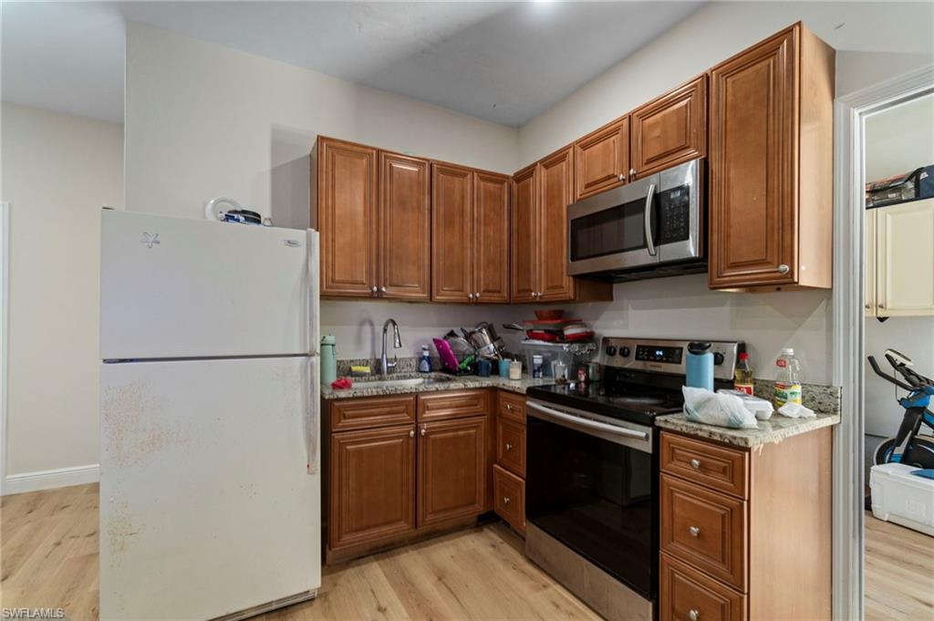 GOLDEN GATE ESTATES - Residential