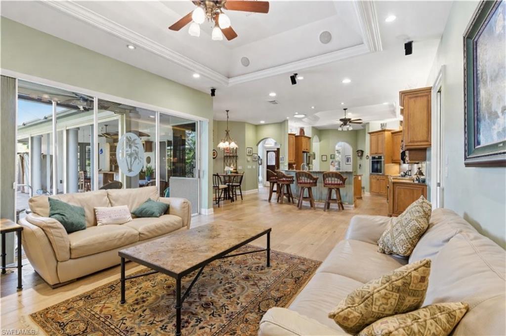 THE STRAND - Residential