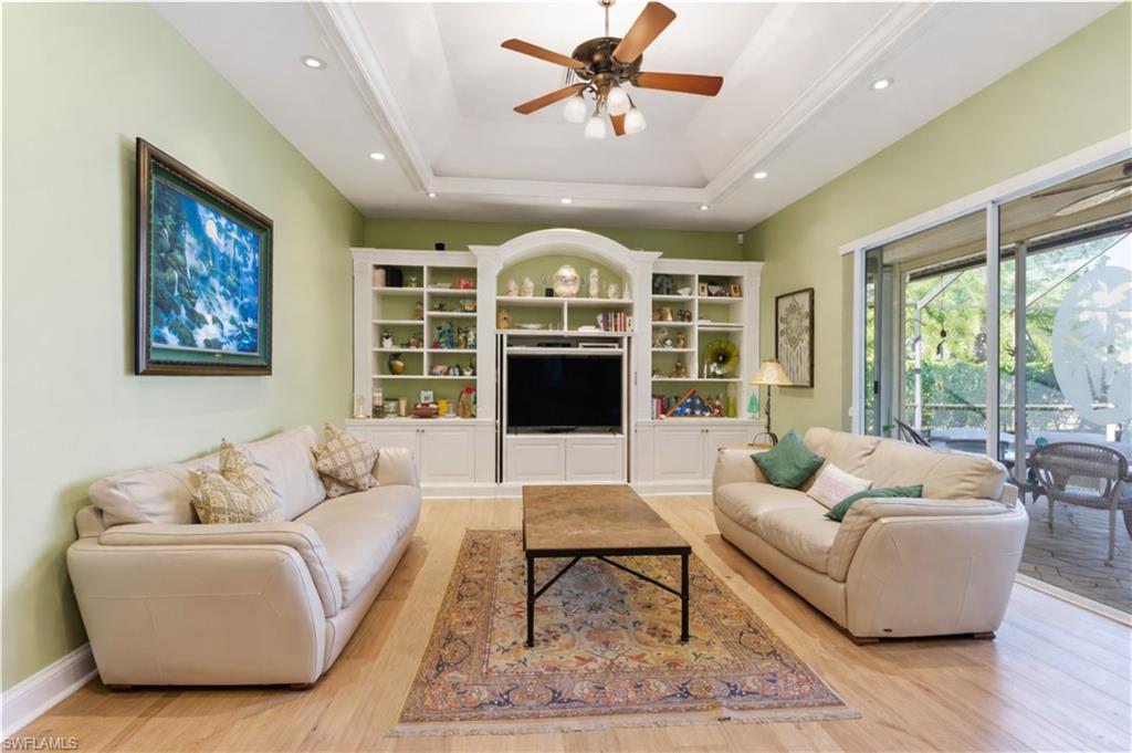 THE STRAND - Residential