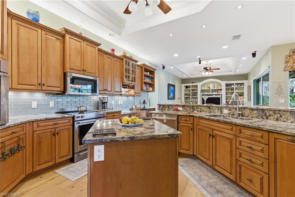 THE STRAND - Residential