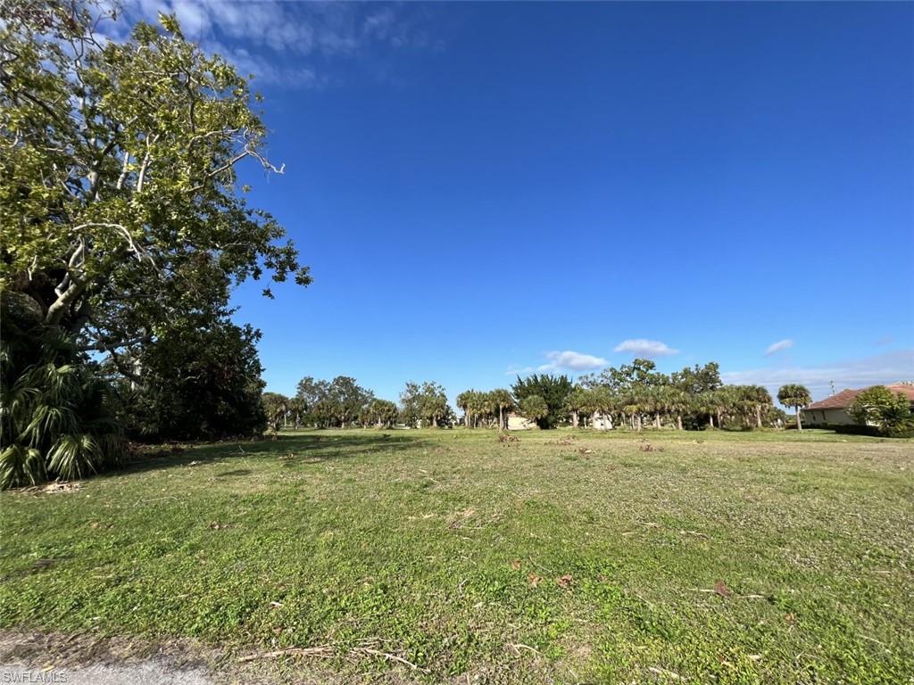 PUNTA GORDA ISLES - Land