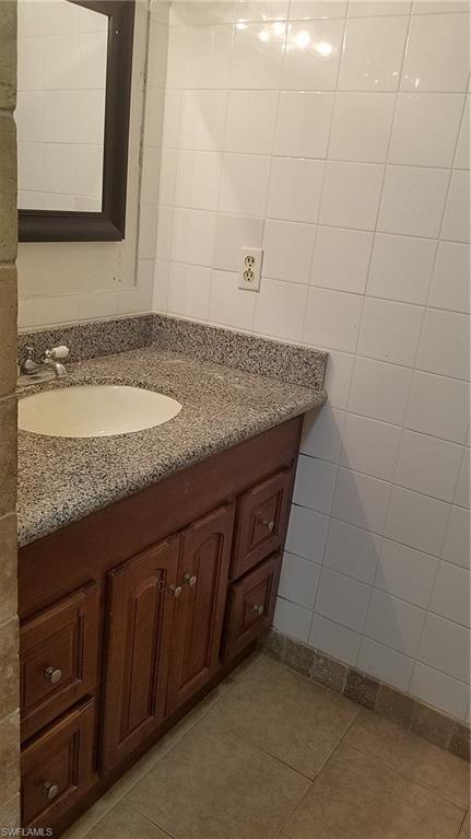 WINDSOR WEST - Residential