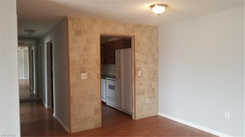 WINDSOR WEST - Residential