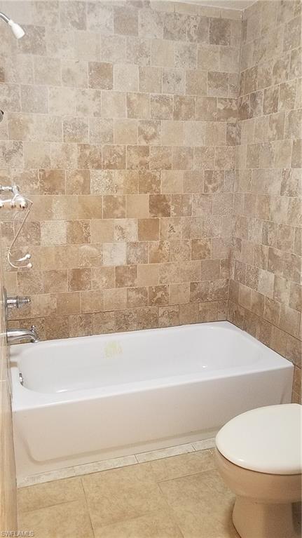 WINDSOR WEST - Residential