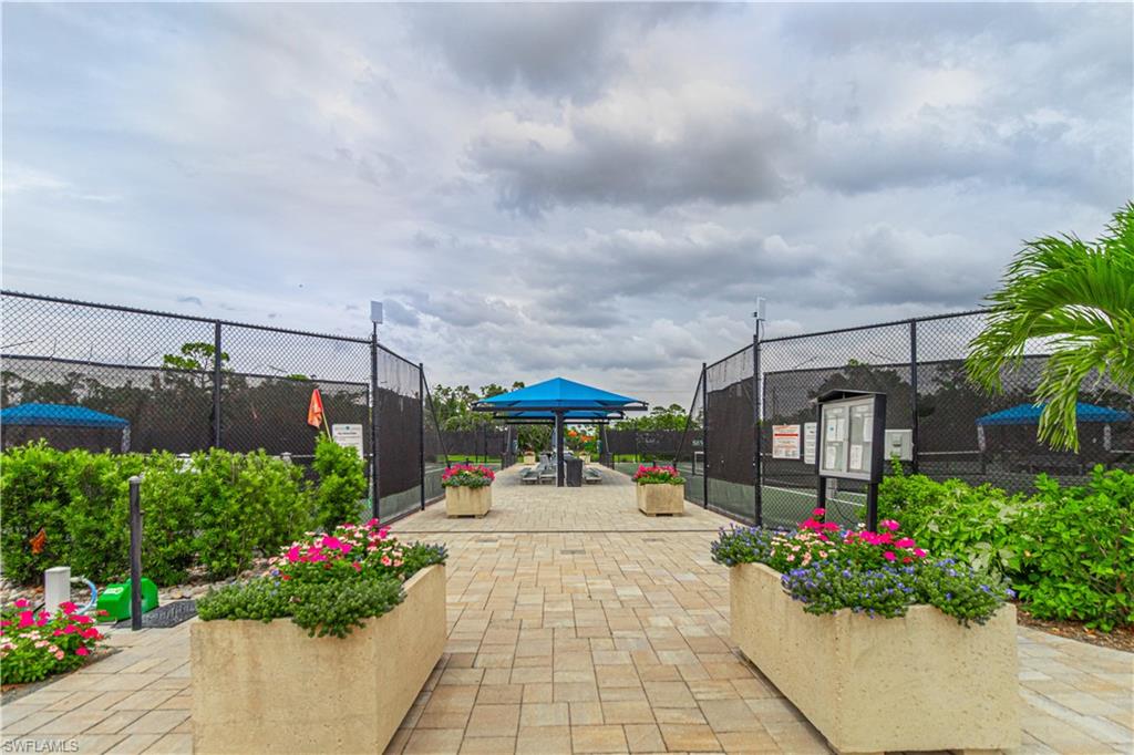 SEVEN LAKES - Residential
