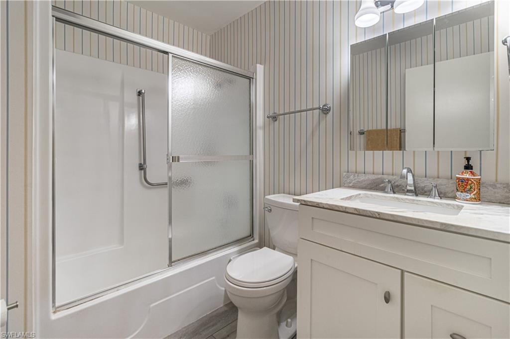 SEVEN LAKES - Residential