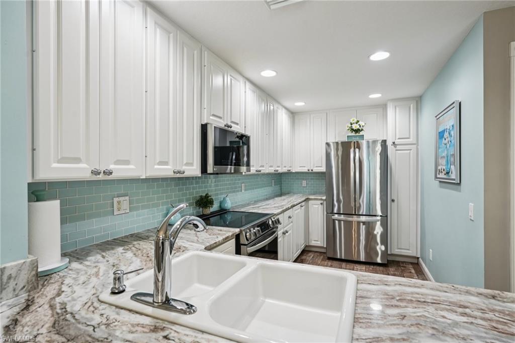 VILLAGE WALK OF BONITA SPRINGS - Residential