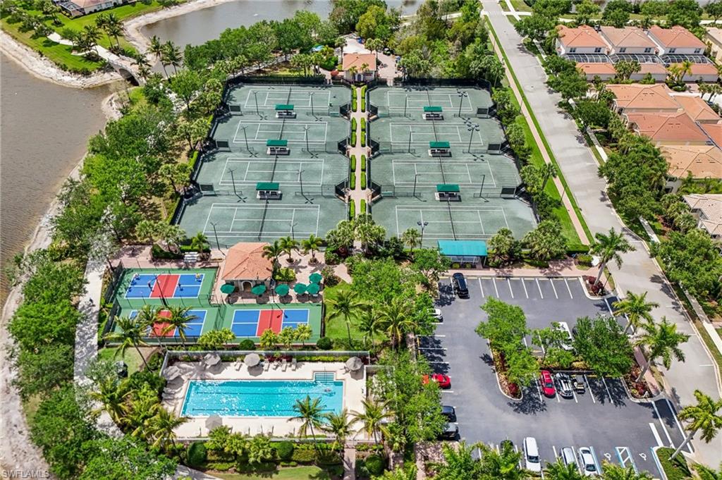 VILLAGE WALK OF BONITA SPRINGS - Residential
